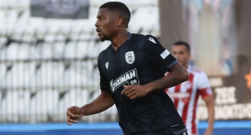 <p>Beşiktaş ilk etapta 24 yaşındaki İngiliz oyuncuyu kiralamak isterken, PAOK bonservis konusunda ısrarını sürdürünce durum değişti. </p>