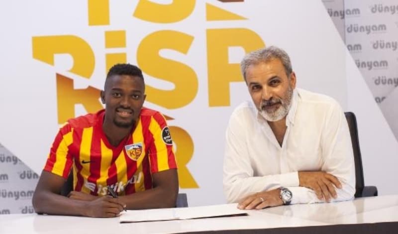 <p><b>PİYASA DEĞERİ 4 MİLYON EURO </b></p><p><br></p><p>Üç sezondur Türkiye’de forma giyen Mensah, geride kalan sezonda en skorer dönemini yaşadı.</p>