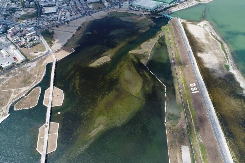 <p>İstanbul'da korkutan görüntü! Barajlardaki su seviyesi düştü</p>