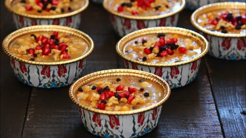 <p>– Hz. Nuh'un gemisinin tufandan kurtulmas,</p>