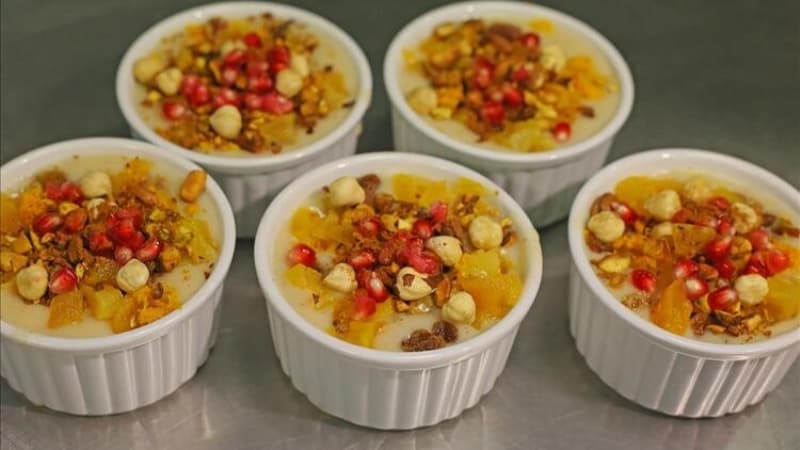 <p>– Hz. Yunus'un baln karnndan kmas,</p><p><br></p>