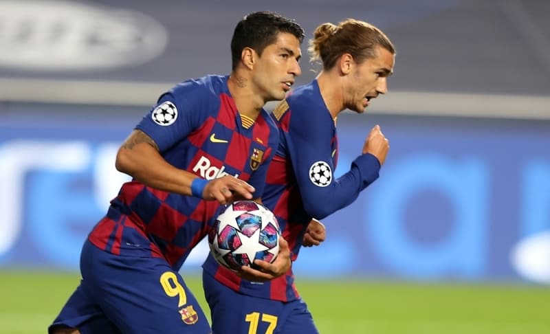 <p>Barcelona Kulübü Başkanı Josep Maria Bartomeu'nun da en kısa zamanda genel kurula giderek erken seçim kararı alacağı iddia edildi.<br></p>