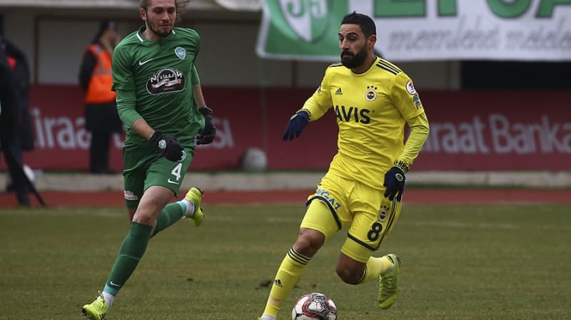 <p>Galatasaray’n Mehmet’e <b>ma ba teklif</b> edecei ifade edildi.</p>