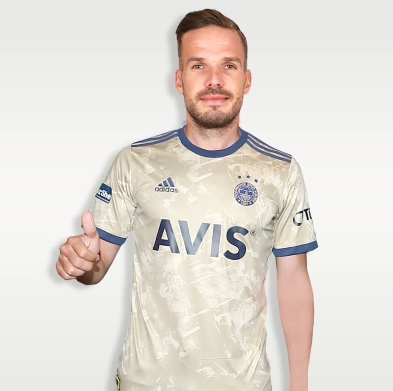<p><b>‘FENERBAHÇE BÜYÜK KULÜP’</b><br></p><p><br></p><p>Sarı-lacivertli kulübe transfer olduğu için çok heyecanlı olduğunu dile getiren Filip Novak şu sözleri kullandı: </p>