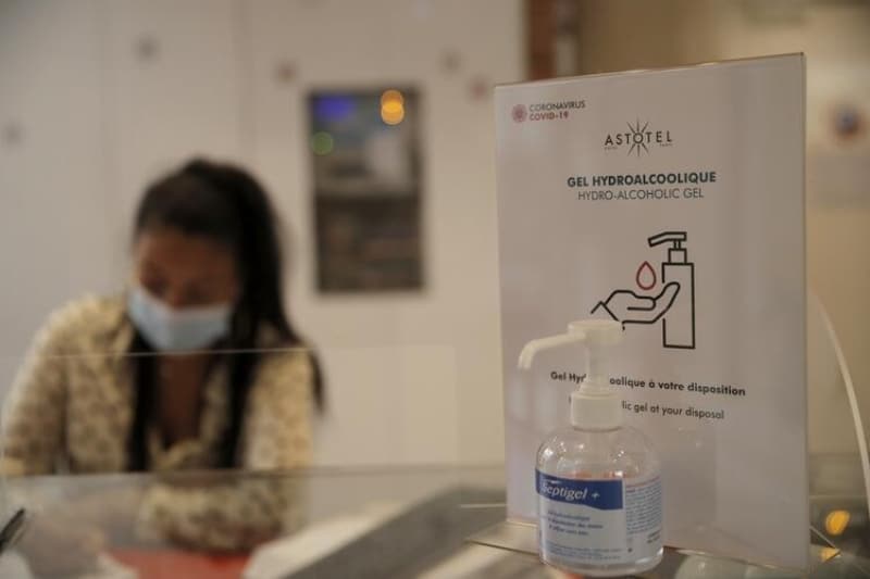 <p class='MsoNormal'>ABD'yi 3 milyon 363 bin 235 vakayla Brezilya ve 2 milyon 701  bin 604 vakayla Hindistan takip ediyor.</p>