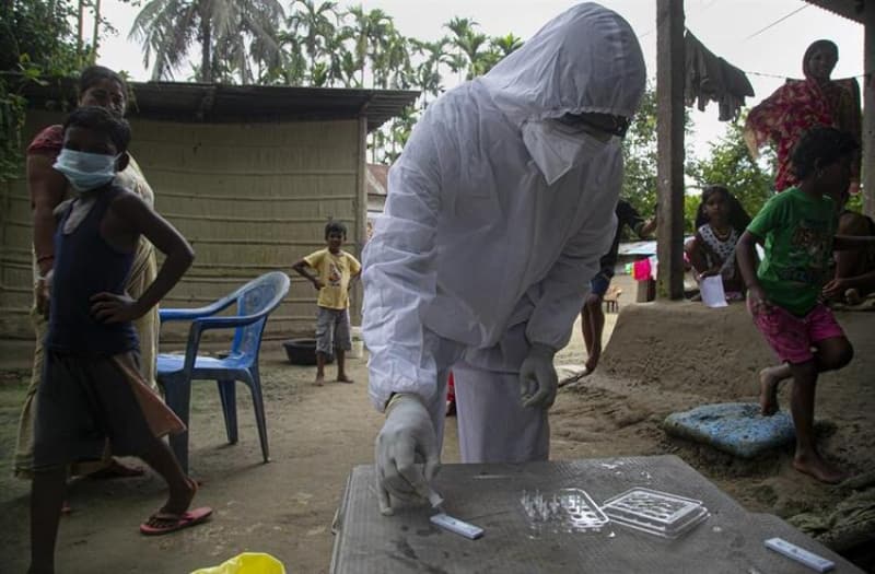 <p class='MsoNormal'>Korber, bir noktada covid-19'un mutasyonsuz hali ve D614G  bir arada görüldüğünde bu yeni mutasyonlu virüs üstünlüğü ele alıyor.</p>