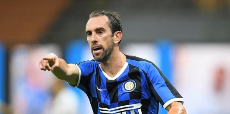 <p>İtalyan basını, Godin'in Inter'den ayrılma kararı aldığını ve sözleşmesini feshetmek için görüşmelerde bulunduğunu öne sürdü.</p>