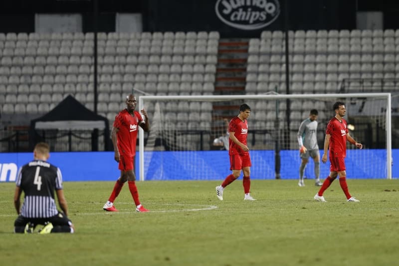 <p><b>BEŞİKTAŞ KURADA SERİBAŞI</b></p><p><br></p><p>Beşiktaş'ın seribaşı olduğu UEFA Avrupa Ligi 3. Ön eleme turundaki muhtemel rakipleri ise şöyle:</p>