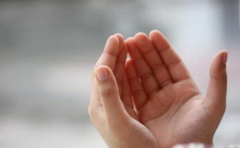 <p>– Hz. Musa'nın Kızıldeniz'den geçip İsrailoğulları'nı firavun'dan kurtarması,</p><p><br></p>