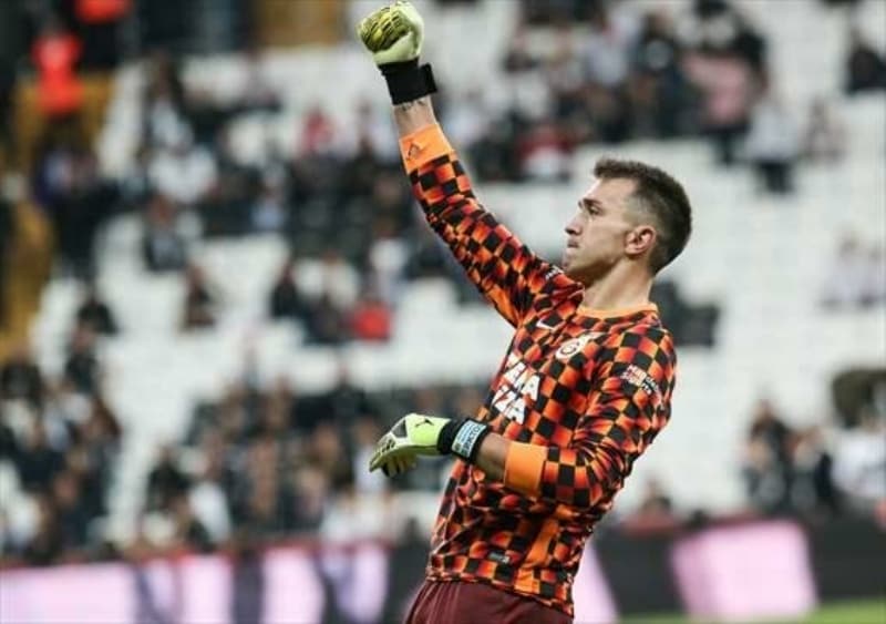 <p>'En güzel maçımız Fenerbahçe ile deplasmanda oynadığımız maçtı. Aynı zamanda bir derbi maçıydı ve Galatasaray, uzun bir süredir rakibini orada mağlup edemiyordu. Bence en iyi maçımızdı.'</p>