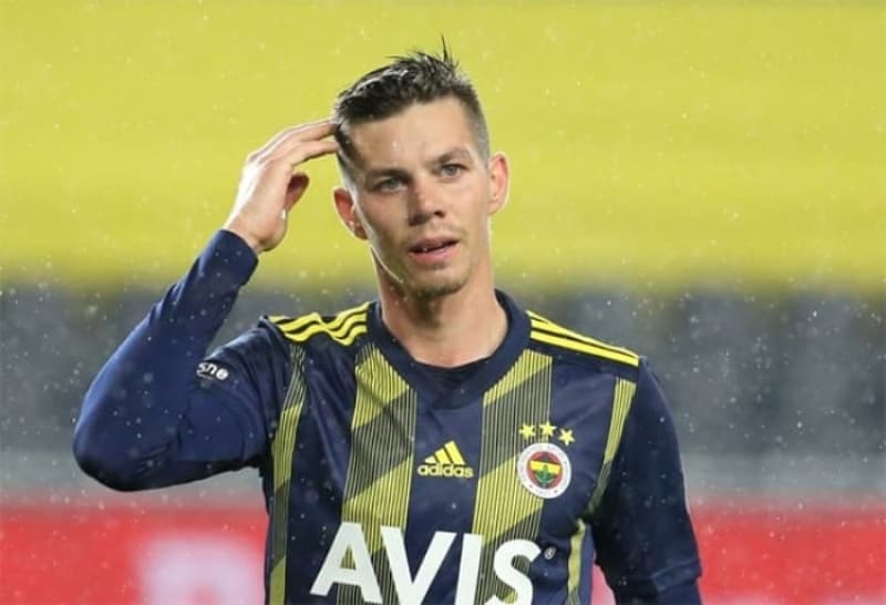 <p>Fakat <b>�izme'den gelen tekliflerin y�netimi memnun etmedi�i</b>, bu nedenle de ibrenin Hollanda'ya �evrildi�i ortaya ��kt�.</p>