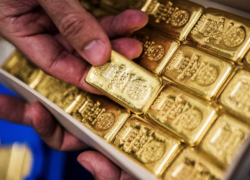 <p><b>YARIM ALTIN</b></p><p><b><br></b></p><p>ALIŞ: 1.505,10 TL</p><p>SATIŞ: 1.533,70 TL</p>