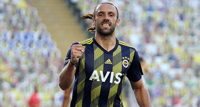 <p><b>Merhabalar ... Bey, Vedat Muriqi iin rahatsz ettim. Transferin bittii iddia ediliyor. Doru mu?</b></p><p><br></p><p>Merhabalar... Daha nce hem bakan hem ynetici seviyesinde aklama yapld. Bunun dnda hibir gelime olmad. Vedat ile ilgili u anda hibir kulple pazarlk halinde deiliz.</p>