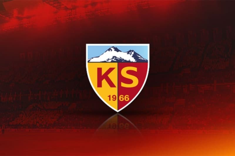 <p>Uzun yıllar Premier Lig'de oynayan deneyimli oyuncu Aaron Lennon da Süper Lig ekiplerinden Kayserispor'u tercih eden isimlerden biri oldu</p>