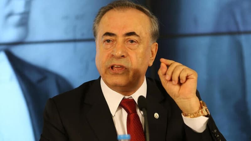 <p>Taraftara da çağrıda bulunan Cengiz, 'Benim de taraftarlarımızdan beklentim var. Lütfen store'lara gidin, ne buluyorsanız alın. Pandemiden dolayı zor durumun içine düştük. Kulüpleri ayakta tutacak tek güç, taraftarları ve camiaları. Gücümüz sizsiniz. Store'lara gidin ki orta sahaya, forvete transferlerimizi devam ettirelim' şeklinde konuşmuştu.</p>