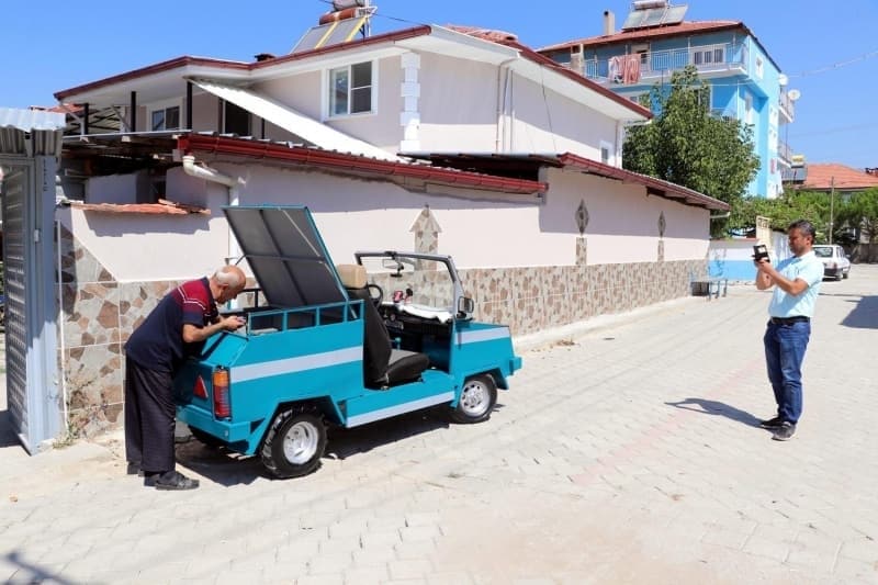 <p>Mahalle sakinlerinden Nihat Çalhan ise, Kocakaya'nın ürettiği otomobilin küçük ve sempatik olduğunu belirtti. Kocakaya'nın girişimci ruha sahip bir kişi olduğunu söyleyen Çalhan, 'En son tasarladığı aracını kullanıma hazır hale getirdi. </p>
