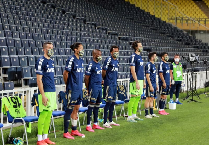 <p>İşte sarı-lacivertlilerde ayrılması beklenen isimler ve detaylar...</p>