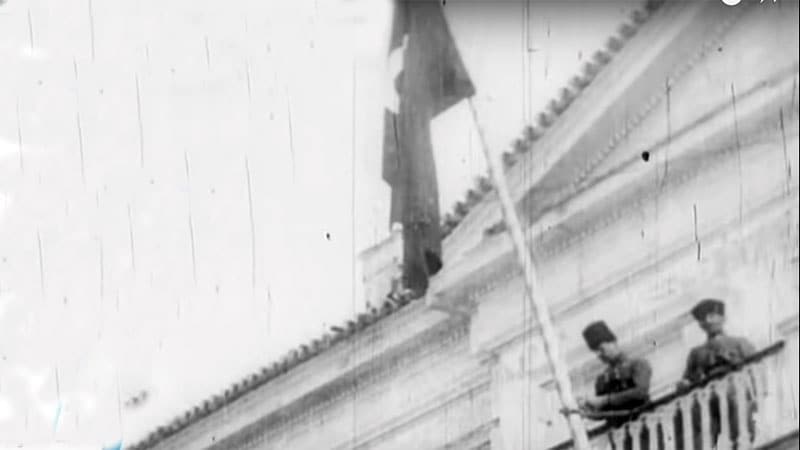 <p>Yazıldı şiirler ve tütsülendi gökyüzü… Bu toprağın var her yerinde kahramanlık öyküsü! İzmir’in kurtuluşunun 98. Yılı kutlu olsun!</p>