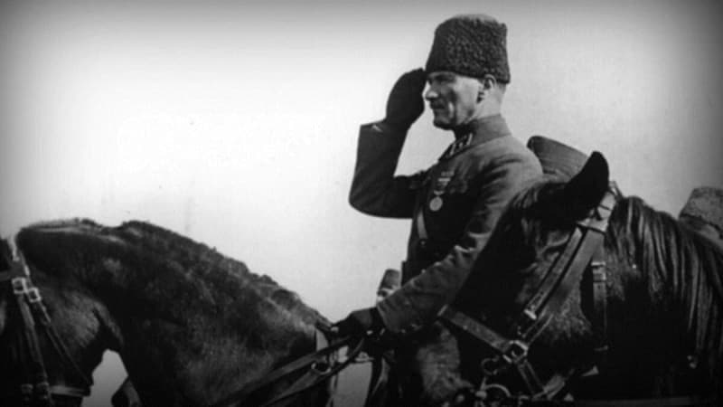 <p>İzmir’in dağlarında çiçeklerin yeniden açmaya başladığı gün. Kutlu olsun…</p>