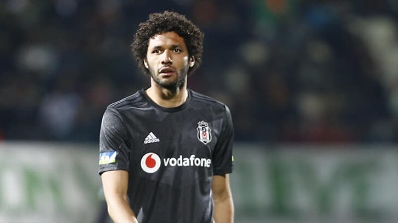 <p>Rıdvan Dilmen: 'Sergen Yalçın'ın oyun tarzına baktığımızda farklılık gösteren bir oyun değil. Bana göre en büyük kayıp Elneny'dir. Galatasaray olsam, 'Hemen Elneny'i alayım' derim. Karakterli de bir oyuncu.'</p>