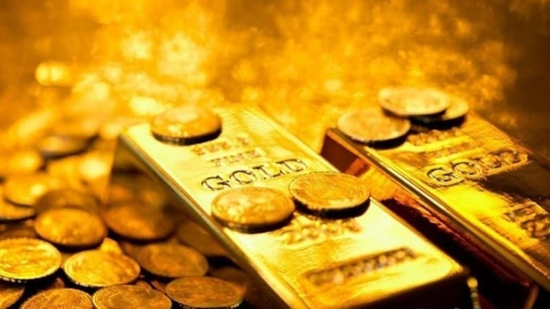 <p>Altın, uzun vadede en çok değer kazanan yatırımlardan biri olarak biliniyor. Altın yatırımcıları her gün canlı altın fiyatlarının durumunu araştırıyor. Canlı altın fiyatlarında yaşanan bu hareketlilik nedeniyle çeyrek altın fiyatı, gram altın fiyatı bugünün gelişmeleri yakından takip ediliyor.</p>