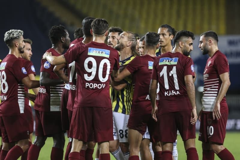 <p>Sezonun nerdeyse yarısında gideceği belli olan Muriç yerine hala forvet alınamaması bir yönetimsel hatadır. </p>