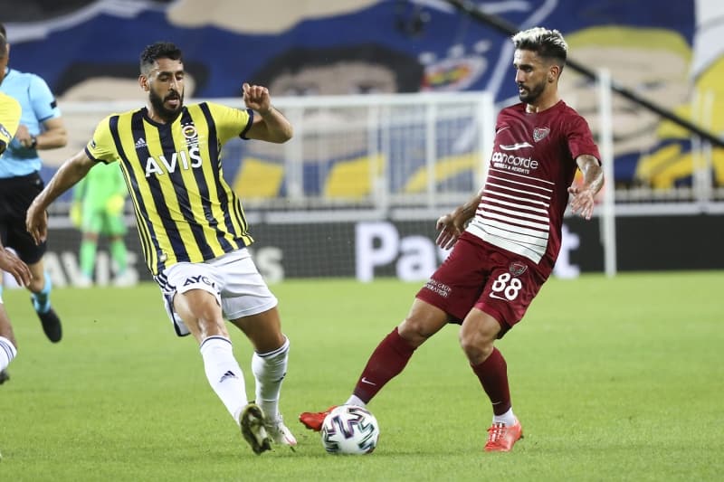 <p>Fenerbahçe, iç sahada son resmi müsabakasını 25 Temmuz'da Çaykur Rizespor ile yapmıştı. Geçen sezonun 34. ve son haftasında oynanan müsabakayı sarı-lacivertliler 3-1 kazanmıştı.</p>
