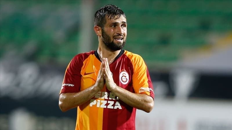 <p><b>Ömer Bayram </b>veya <b>Jimmy Durmaz</b> da bu bölgede oyuna başlayabilir.</p>