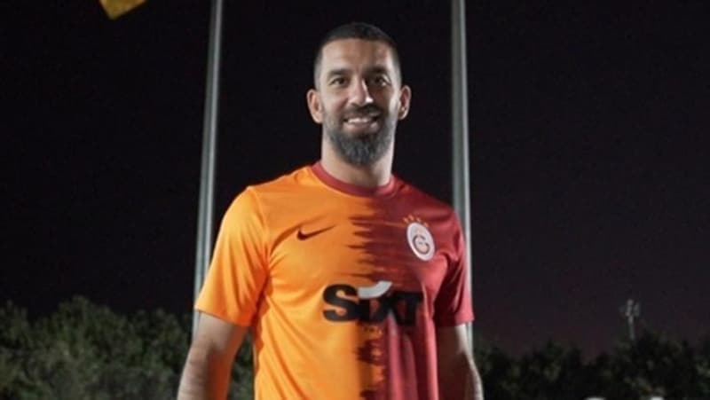 <p>Arda Turan</p>