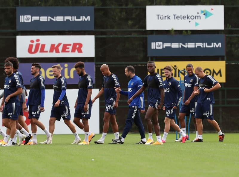 Hem bonservis kazanma hem de maaş bütçesini açabilme adına vedalar yaşanacak.