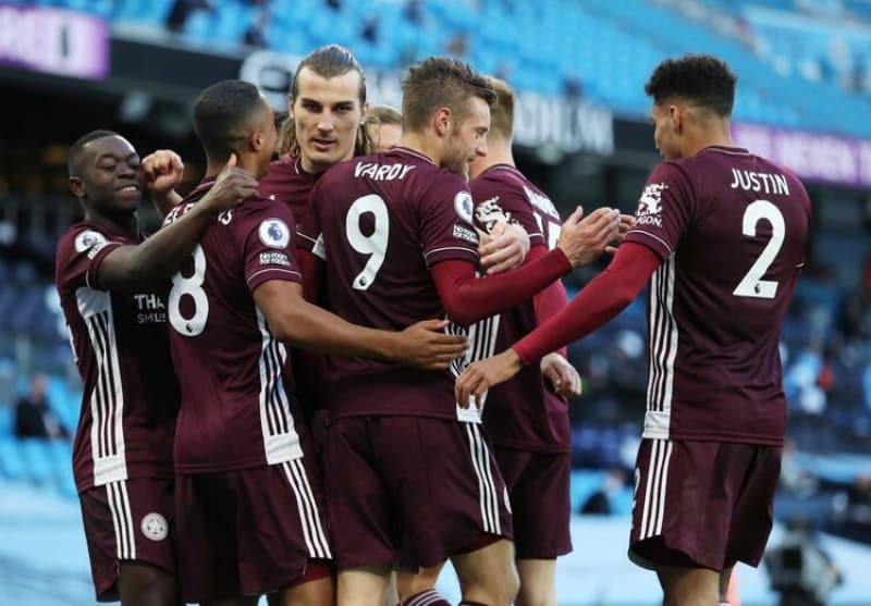 <p>Benfica'dan Ruben Dias'ı da almaya çok yaklaşan City, genç futbolcu için 70 milyon euro kasasından çıkartabilir. Bu durumda da stoper harcamaları 500 milyon euroyu geçecek.</p>