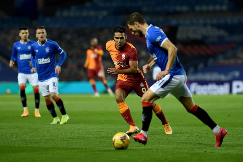 <p><b>FATİH TERİM GALATASARAY'DA BİR İLKİ YAŞADI </b></p>