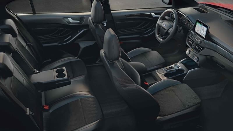 <p>Herhangi bir sebeple camlarınız saçmalarsa tek dokunuşta inmesinde veya çıkmasında sorun yaşarsanız, camları yeniden programlayın.. Ayrıca herhangi bir sebeple akünün sökülmesi de bu hafızaların bozulmasına sebep olur.</p>