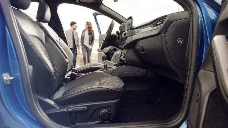 <p>Kilitten aynı işlem tekrarlanır: Kapa-aç-kapa-aç-kapa-aç. Kontak anahtarı tekrar ışıkların yandığı konuma getirilir, kısa bir düdük sesi duyulur (bunu duymazsanız olmayacak demektir), Kilitten aynı işlem tekrar edilir: Kapa-aç-kapa-aç-kapa-aç.</p>