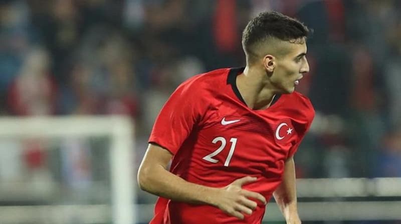 <p>Mert Müldür</p>