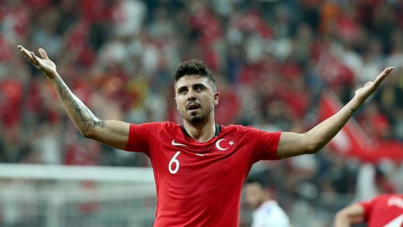 <p>Ozan Tufan</p>