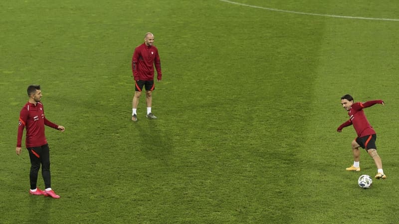 <p>Ay-yıldızlı ekip, 248'i deplasmanda, 252'si evinde, 80'i de tarafsız sahada çıktığı maçlarda, 3'ü hükmen galibiyetten toplam 763 gol attı, kalesinde 824 gol gördü.</p>
