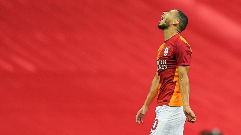 <p><p></p></p><p><b>7 MA� 2 GOL</b></p><p><br></p><p>Galatasaray ile s�zle�mesi 2021 y�l�na kadar devam eden Fasl� oyuncu; bu sezon forma giydi�i 7 ma�ta 2 gol kaydetti. </p><p>Ajansspor</p>