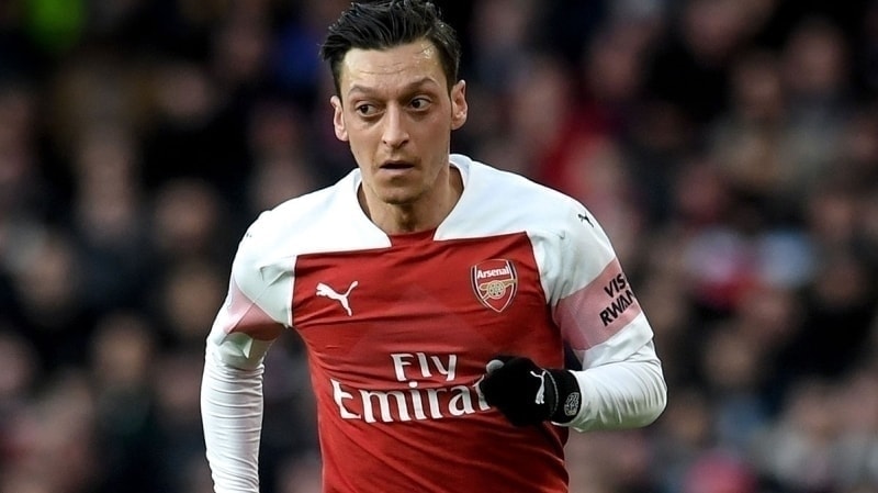 <p>Arsenal'in hocas�n�n bu tercihi �zellikle sosyal medyada b�y�k bir tepkiye neden oldu.�</p>