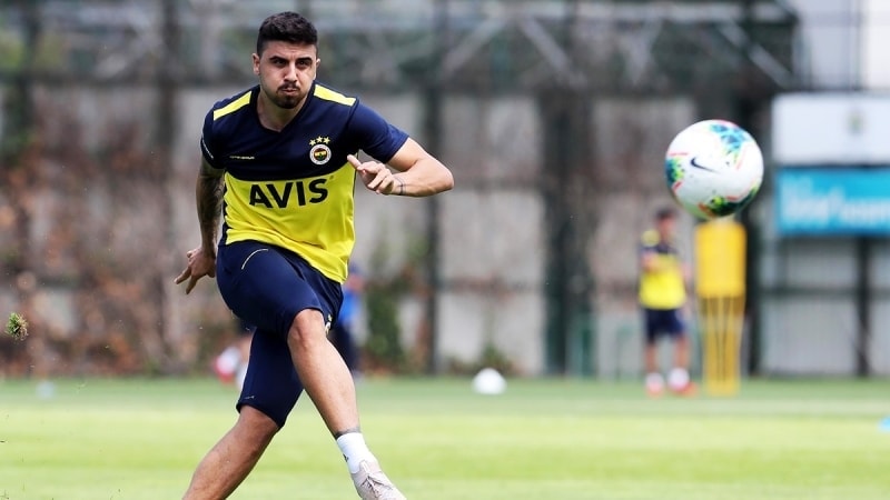 <p>Ozan Tufan’�n formu y�kseliyor, Mert Hakan Yanda� ve yeni transfer Dimitrios Pelkas da formay� istiyor.</p>