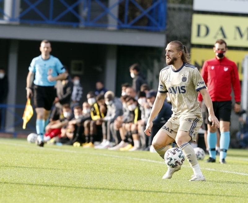 <p>Geriye kalan dakikalarda gol olmazken sar-lacivertliler, stanbulspor’u 3-2 malup etti.</p>