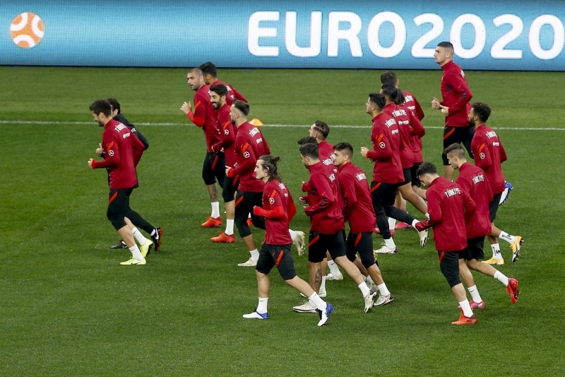 <p>Başkent Moskova'daki VTB Arena'da oynanacak mücadele saat 21.45'te başlayacak ve TRT 1'den naklen yayımlanacak.</p>