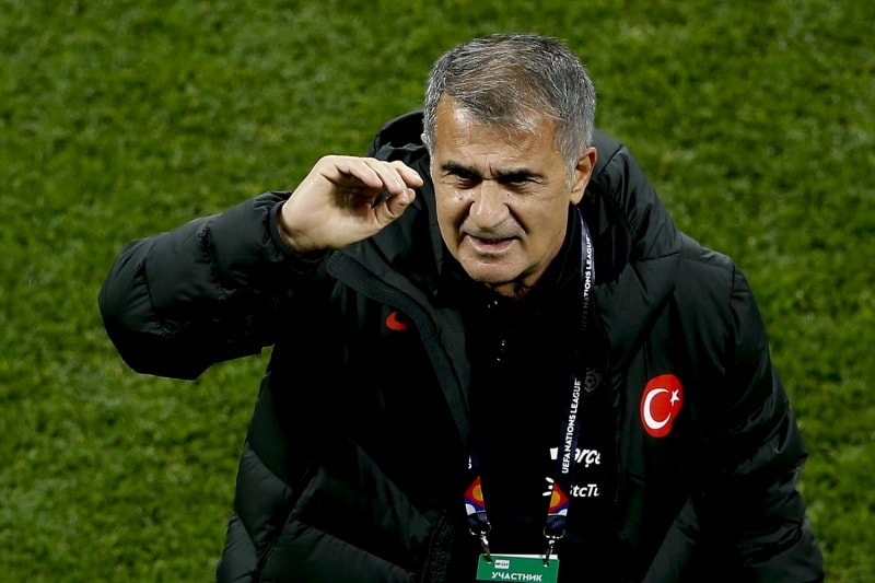 <p>Hazırlık maçında Almanya ile Köln'de 3-3 berabere kalan ve moral bulan Şenol Güneş'in öğrencileri, kötü başladığı Uluslar Ligi'nde ilk galibiyetini almak istiyor.</p>