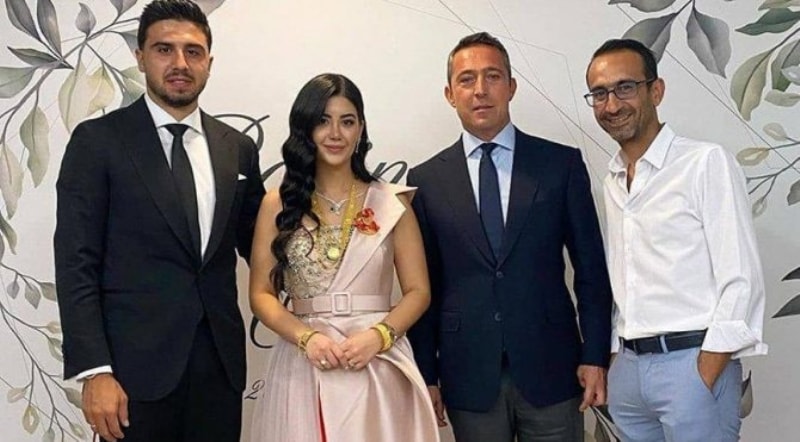 <p><b>EVİNİ SPOR SALONUNA ÇEVİRDİ</b></p><p><br></p><p>Ozan Tufan önce özel hayatını düzene soktu. Nişanlandı. </p>