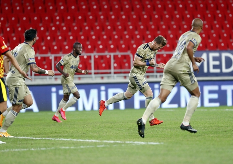 <p>Son 2 karlamada Fatih Karagmrk ve Gztepe'yi malup eden sar-lacivertli takm, Trabzonspor'u malup ederek st ste 3. galibiyetini almaya alacak.</p>