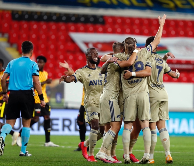 <p>Ligde oynad 5 man 3'n kazanan, 2'sinde berabere kalan Fenerbahe, haftaya 11 puanla ikinci srada girdi.</p>