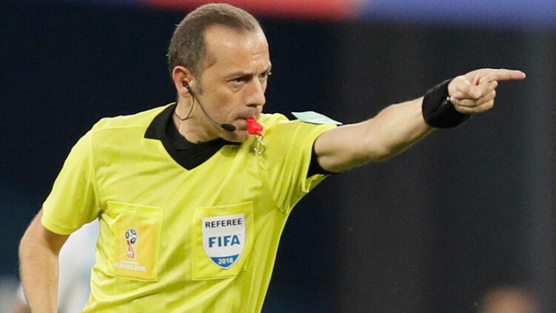 <p>lker Stad'nn ev sahiplii yapaca karlama, saat 19.00'da balayacak. Msabakay hakem Cneyt akr ynetecek.</p>