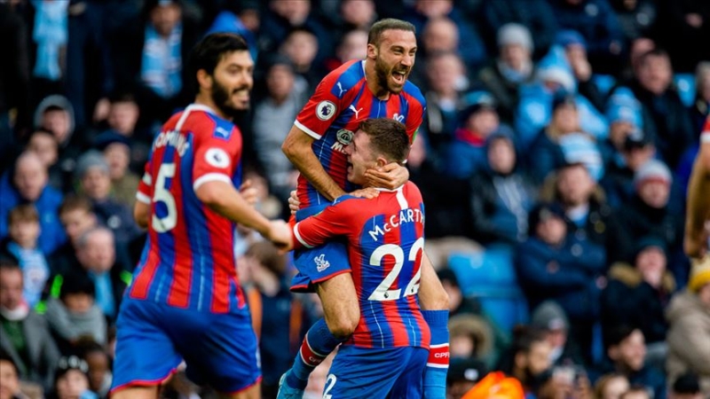 <p>2018'de İngiltere'ye giden Cenk, Premier Lig'de bugüne kadar 49 maçta 10 gol atıp, 3 asist yaptı.</p><p><br></p><p>Fotomaç</p>