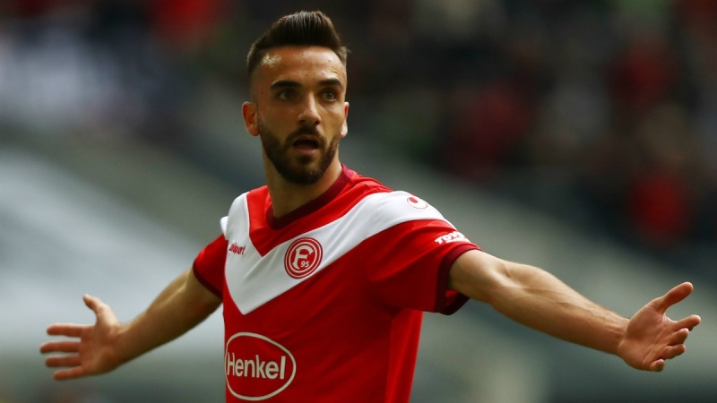 <p>Almanya Bundesliga 2 temsilcisi Fortuna Dsseldorf’ta grev yapan Kenan Karaman da Sar-Krmzllar iin geri saymda...</p>