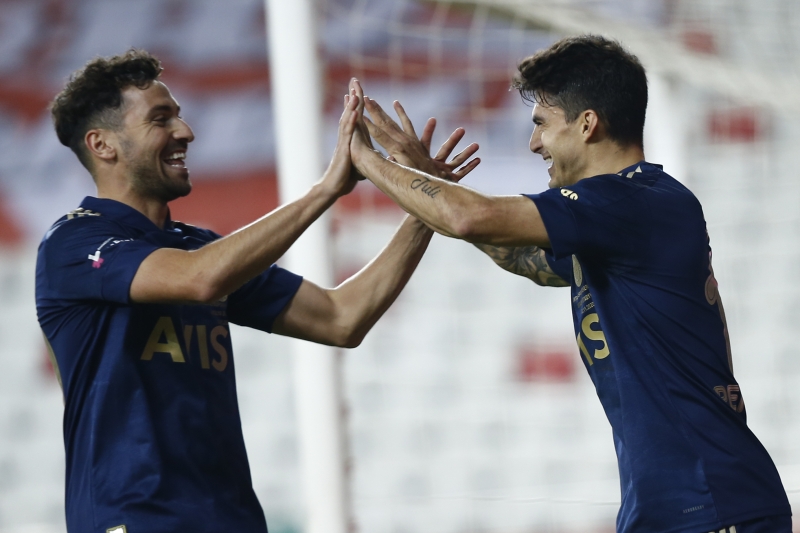 <p>Takıma sakat katılan Diego Perotti için planlanan sahaya dönüş takvimi, Konya maçından sonra başlayacak olan Milli araydı. </p>